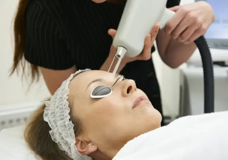 frakcyjny nieablacyjny laser
